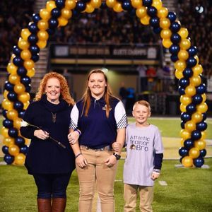 Meet your Posher, Abbi